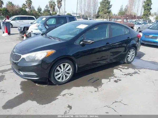 KNAFX4A69G5590578 2016 KIA FORTE - Image 2