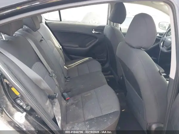 KNAFX4A69G5590578 2016 KIA FORTE - Image 8