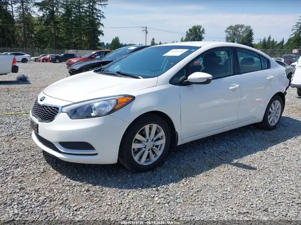 KNAFX4A69G5596543 2016 KIA FORTE - Image 2