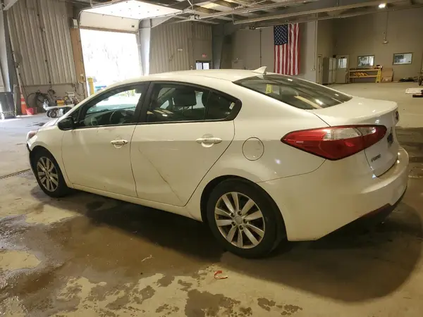KNAFX4A69G5603295 2016 KIA FORTE - Image 2