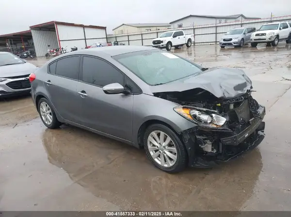 KNAFX4A69G5607749 2016 KIA FORTE - Image 1