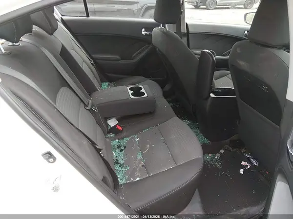 KNAFX4A6XG5444383 2016 KIA FORTE - Image 8