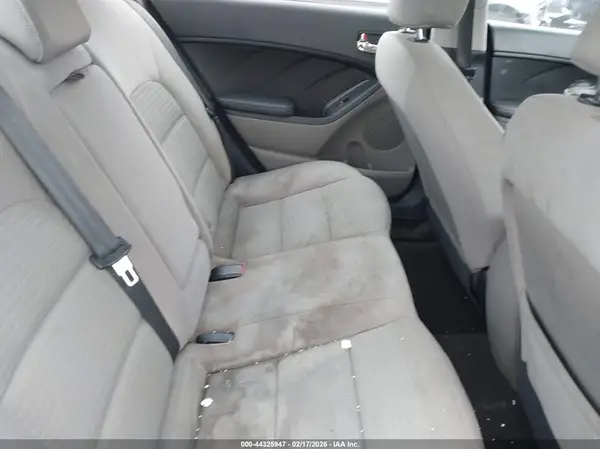 KNAFX4A6XG5445386 2016 KIA FORTE - Image 8