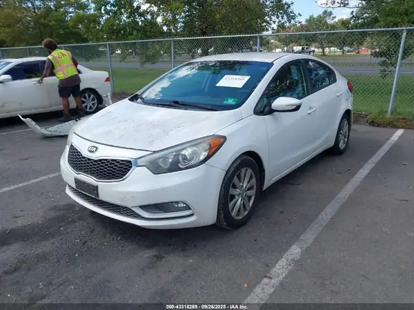 KNAFX4A6XG5445968 2016 KIA FORTE - Image 2
