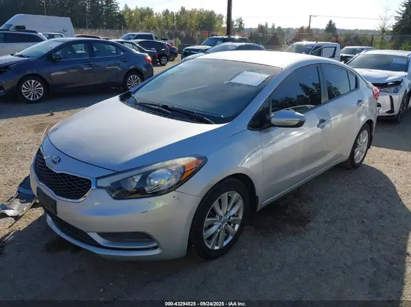 KNAFX4A6XG5462608 2016 KIA FORTE - Image 2