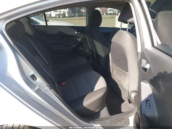 KNAFX4A6XG5462608 2016 KIA FORTE - Image 8