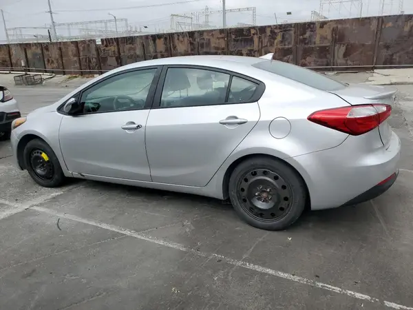 KNAFX4A6XG5464455 2016 KIA FORTE - Image 2