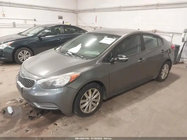 KNAFX4A6XG5477237 2016 KIA FORTE - Image 2