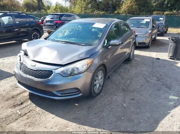 KNAFX4A6XG5477884 2016 KIA FORTE - Image 2
