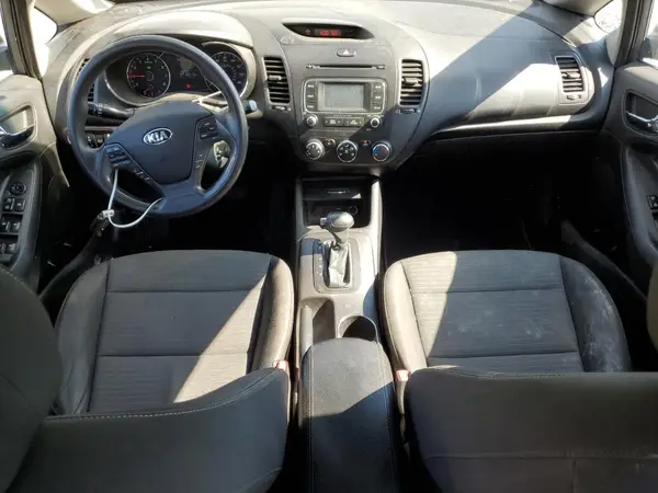 KNAFX4A6XG5477903 2016 KIA FORTE - Image 8