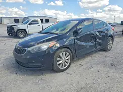 KNAFX4A6XG5483751 2016 KIA FORTE