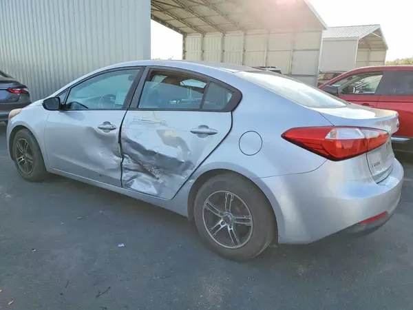 KNAFX4A6XG5498170 2016 KIA FORTE - Image 2