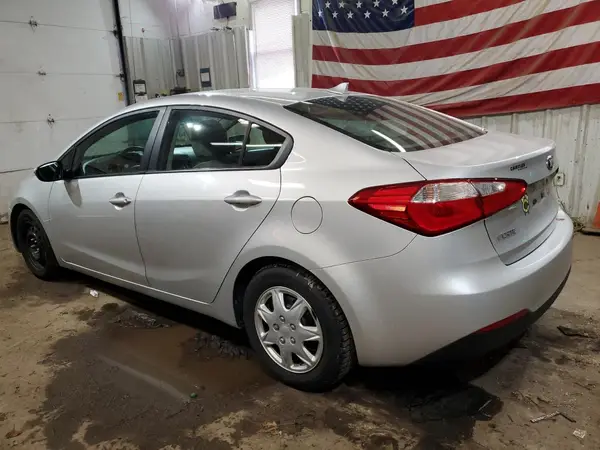 KNAFX4A6XG5498962 2016 KIA FORTE - Image 2