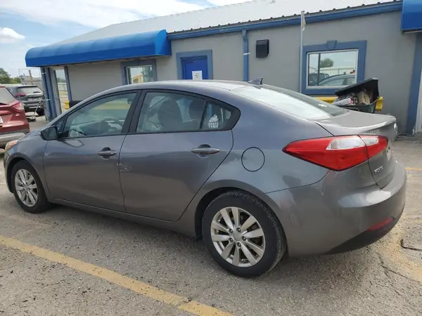 KNAFX4A6XG5504470 2016 KIA FORTE - Image 2