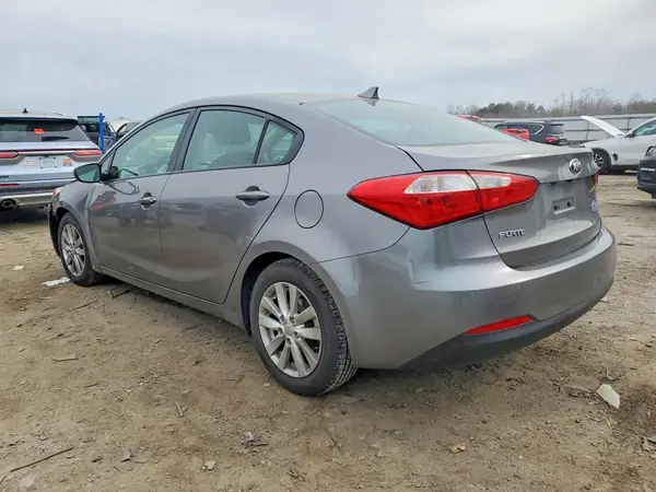 KNAFX4A6XG5509717 2016 KIA FORTE - Image 2