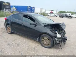 KNAFX4A6XG5516523 2016 KIA FORTE