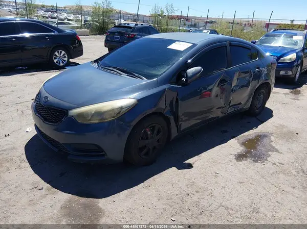KNAFX4A6XG5517722 2016 KIA FORTE - Image 2