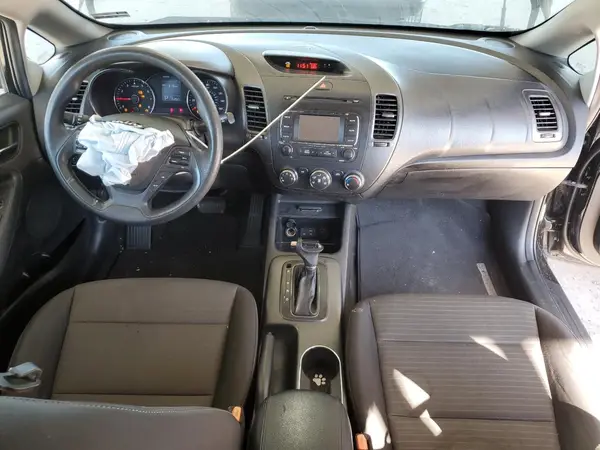 KNAFX4A6XG5520149 2016 KIA FORTE - Image 8