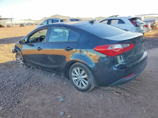 KNAFX4A6XG5523620 2016 KIA FORTE - Image 2