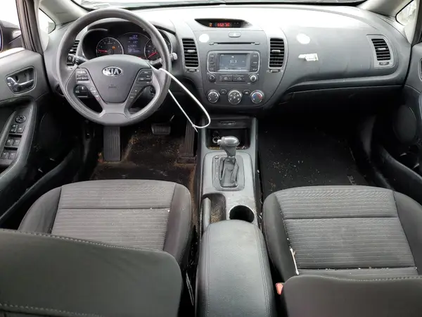 KNAFX4A6XG5527165 2016 KIA FORTE - Image 8