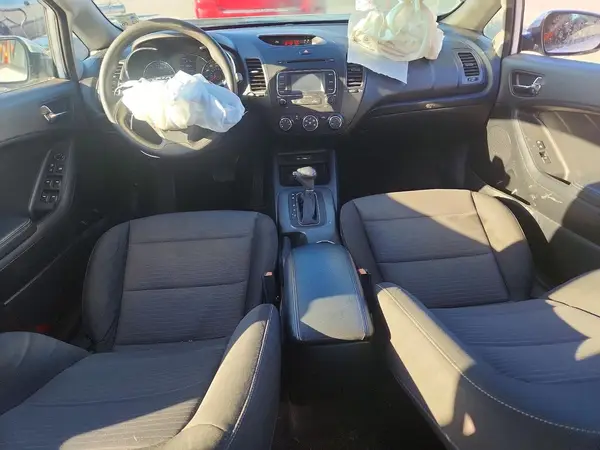 KNAFX4A6XG5535380 2016 KIA FORTE - Image 8