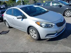 KNAFX4A6XG5537257 2016 KIA FORTE