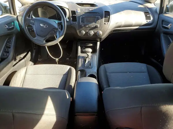 KNAFX4A6XG5541082 2016 KIA FORTE - Image 8