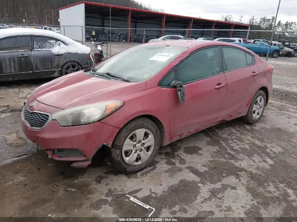 KNAFX4A6XG5541566 2016 KIA FORTE - Image 2
