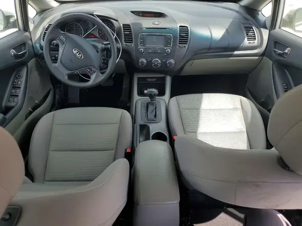 KNAFX4A6XG5550767 2016 KIA FORTE - Image 8