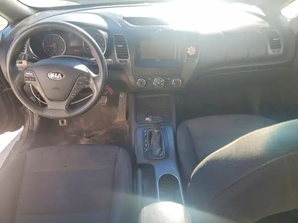 KNAFX4A6XG5555788 2016 KIA FORTE - Image 8