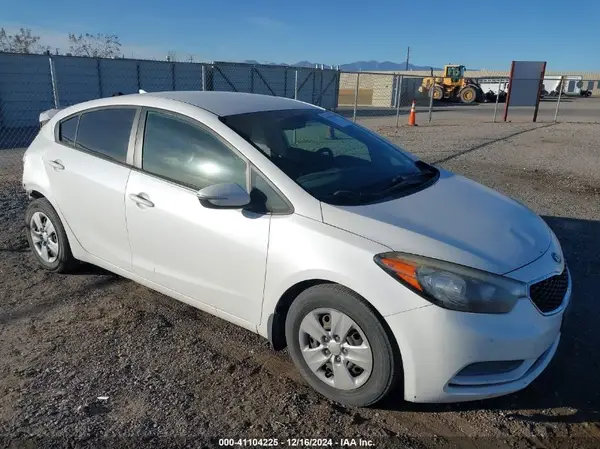 KNAFX4A6XG5559419 2016 KIA FORTE - Image 1