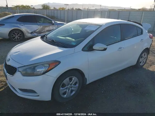 KNAFX4A6XG5559419 2016 KIA FORTE - Image 2