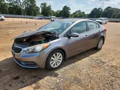 KNAFX4A6XG5565429 2016 KIA FORTE