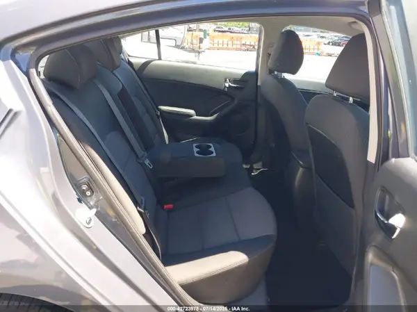 KNAFX4A6XG5590184 2016 KIA FORTE - Image 8