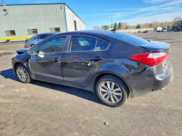 KNAFX4A6XG5604326 2016 KIA FORTE - Image 2