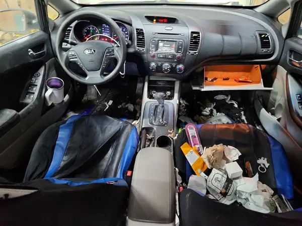 KNAFX4A6XG5608943 2016 KIA FORTE - Image 8