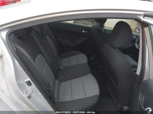 KNAFX4A80G5447553 2016 KIA FORTE - Image 8