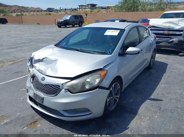 KNAFX4A80G5463137 2016 KIA FORTE - Image 2