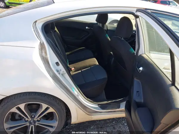 KNAFX4A80G5481458 2016 KIA FORTE - Image 8