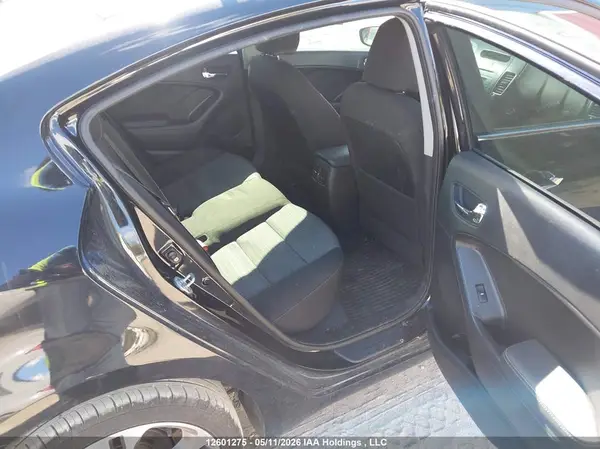 KNAFX4A80G5490161 2016 KIA FORTE - Image 8