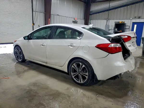 KNAFX4A80G5551430 2016 KIA FORTE - Image 2