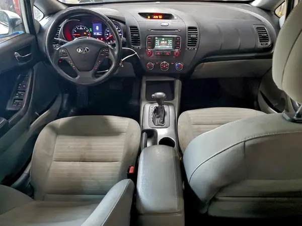 KNAFX4A80G5551430 2016 KIA FORTE - Image 8