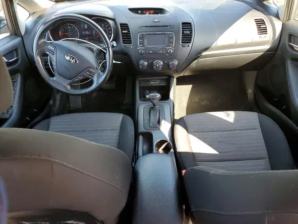 KNAFX4A81G5480125 2016 KIA FORTE - Image 8