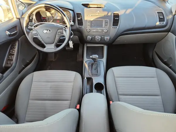 KNAFX4A81G5480643 2016 KIA FORTE - Image 8