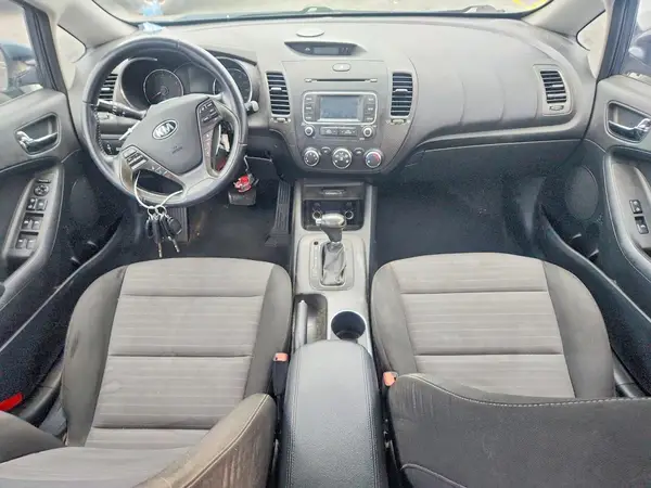 KNAFX4A81G5528318 2016 KIA FORTE - Image 8