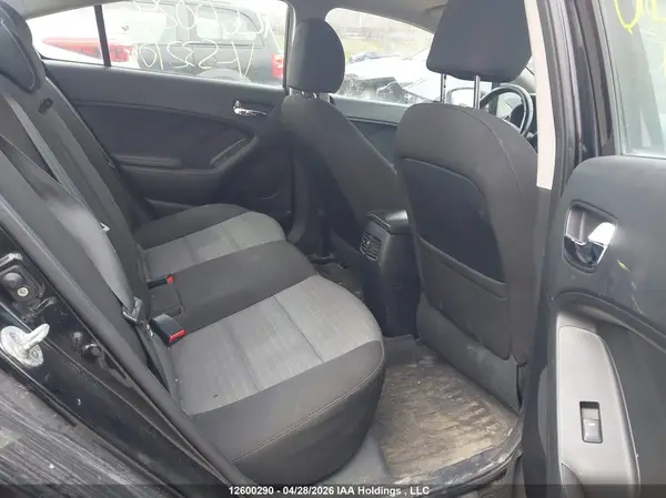 KNAFX4A81G5532109 2016 KIA FORTE - Image 8