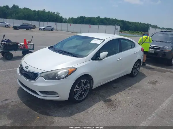 KNAFX4A81G5553218 2016 KIA FORTE - Image 2