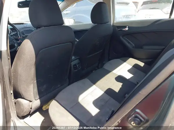 KNAFX4A81G5583335 2016 KIA FORTE - Image 8