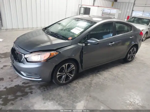 KNAFX4A82G5480117 2016 KIA FORTE - Image 2