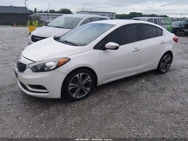KNAFX4A82G5522365 2016 KIA FORTE - Image 2